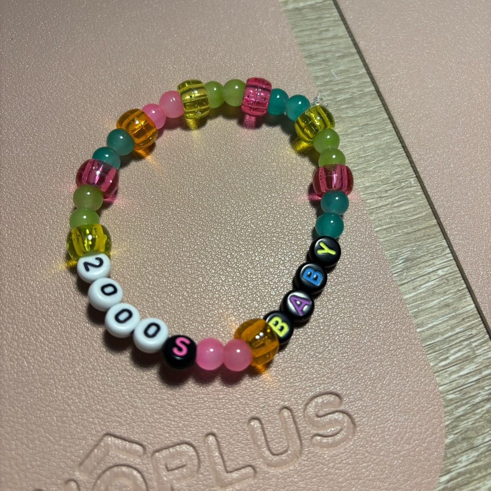 2000s baby handcrafted bracelet 🩷💛💚🩵 - Picture 2 of 2